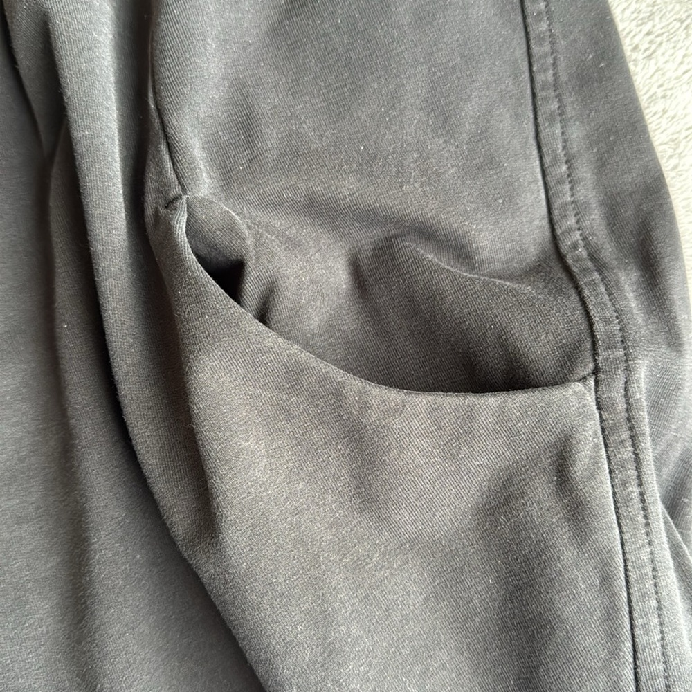 Lululemon “jacket” - Picture 3 of 8